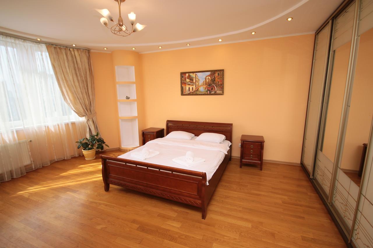 Inn Home Apartments - Livoberezhna Киев Екстериор снимка